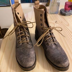 Frye - Veronica Combat (Stone Stone Wash) 7.5 US